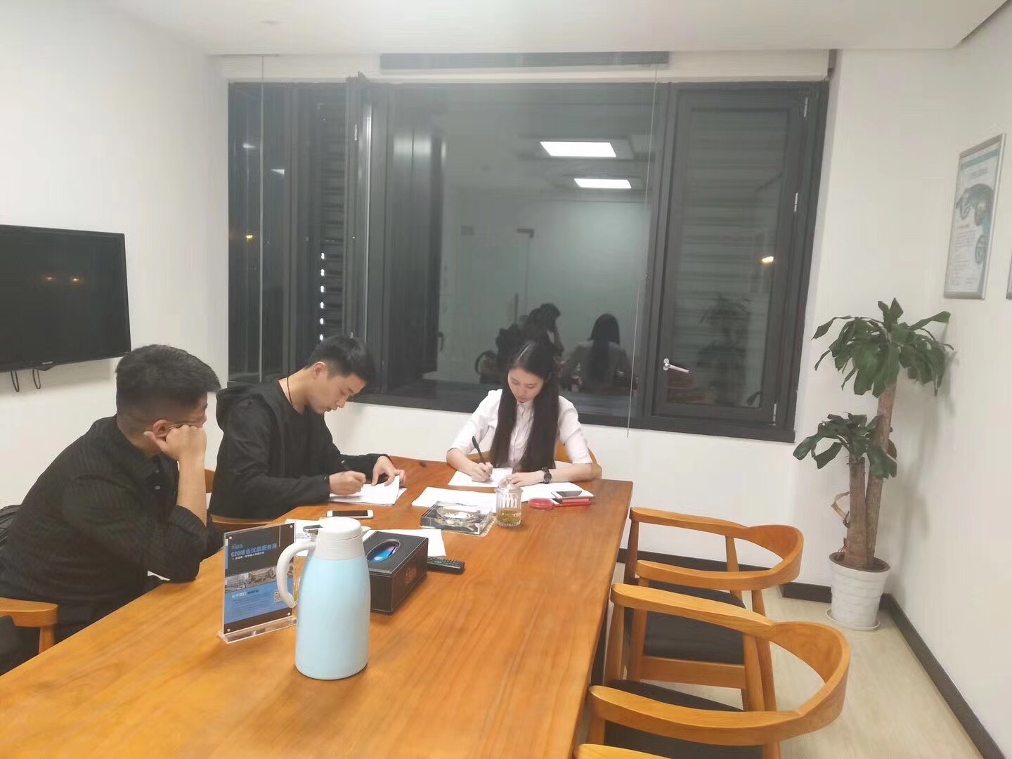 熱烈祝賀馬總、張總簽約創(chuàng)綠家亳州縣級代理！