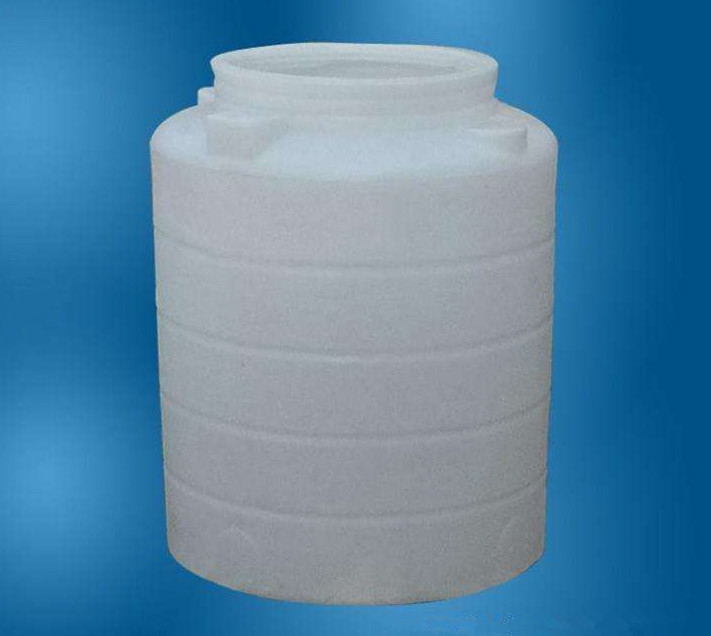 廚房水管破裂傳出刺鼻性氣味，原以為是鄰居家甲醛超標(biāo)，沒想到是“絕命毒師”