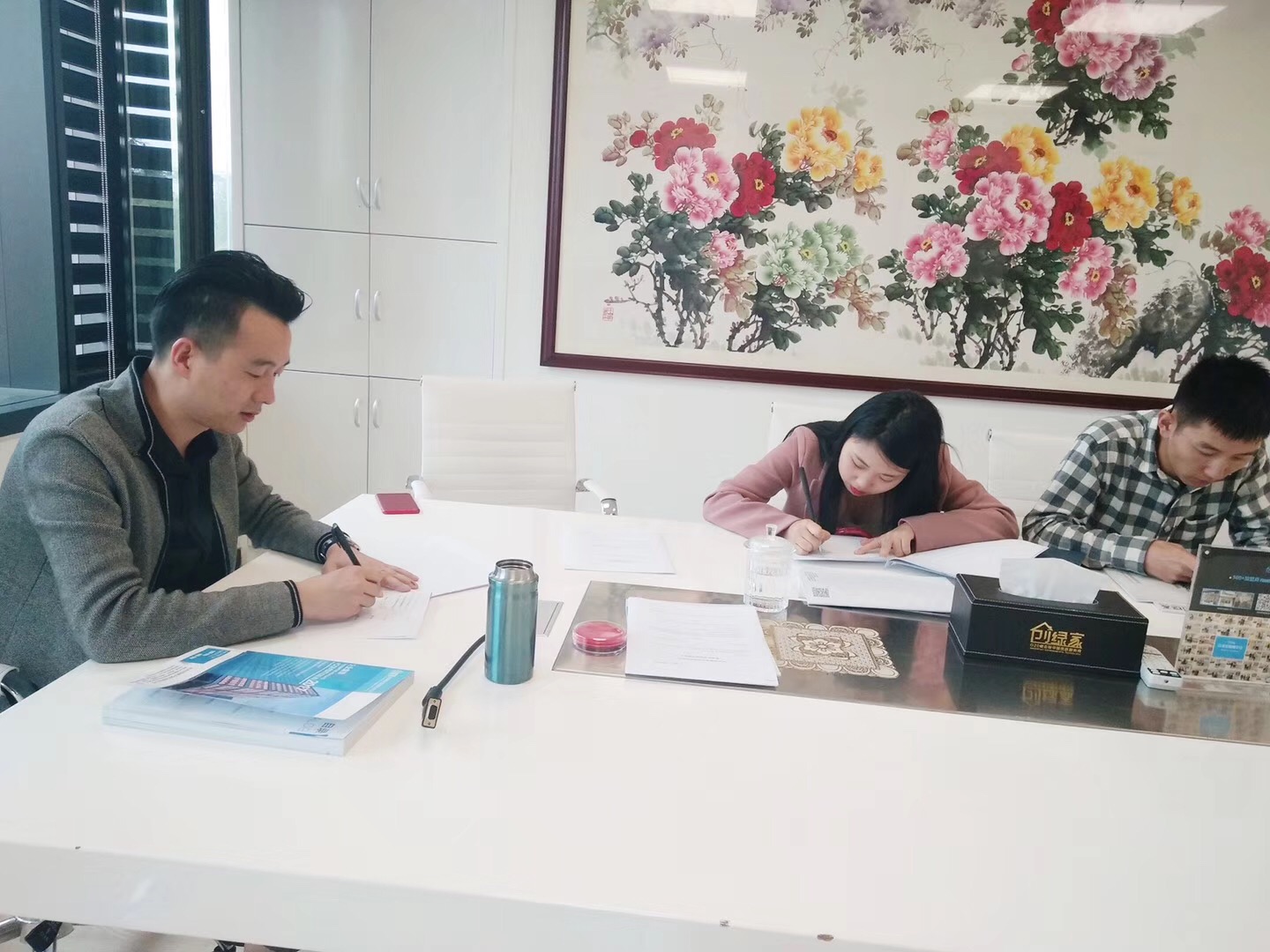 熱烈祝賀錢總簽約創(chuàng)綠家浙江省縣級市代理！