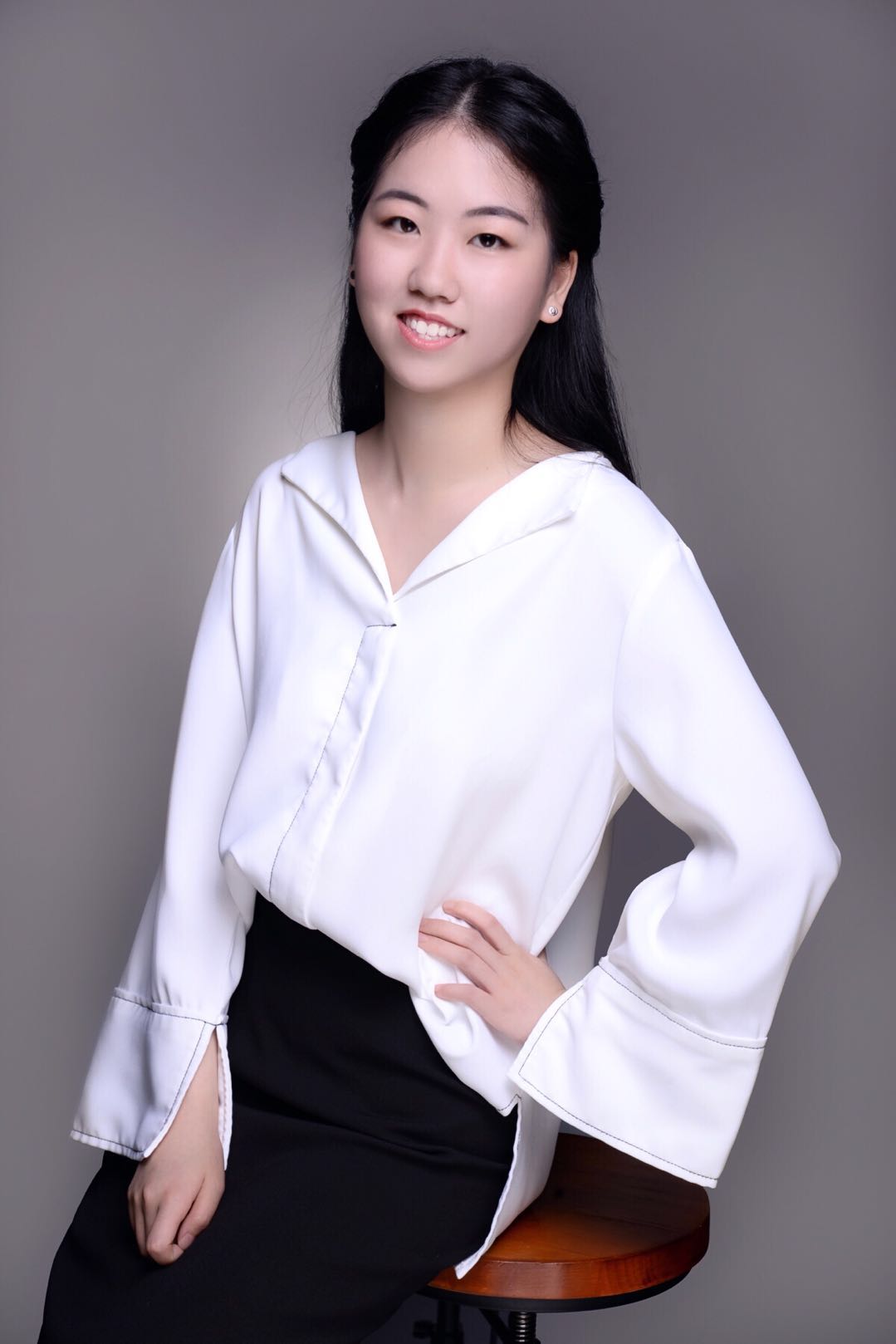 【1月生日會】本月壽星只有美少女，拍圖拍到小編手機內(nèi)存不夠啦！