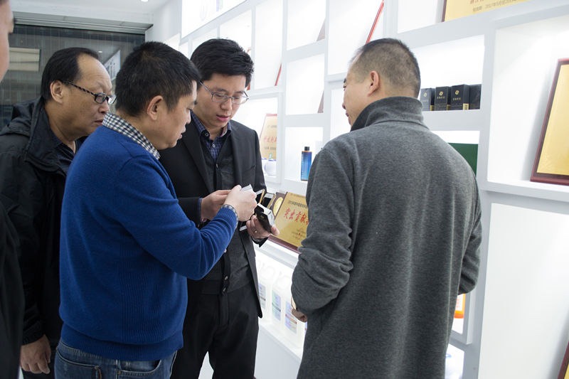 中國室內(nèi)環(huán)境凈化治理行業(yè)第四次發(fā)展研討會(huì)圓滿結(jié)束！