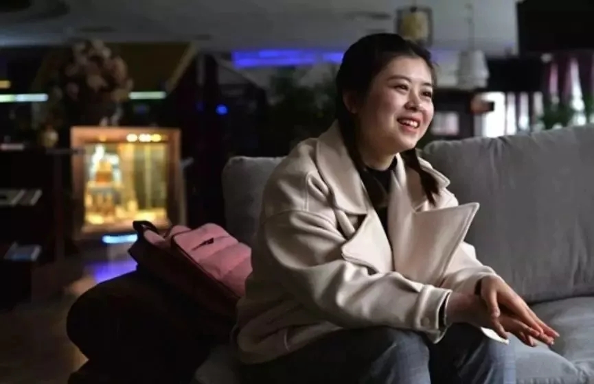 青春是用來(lái)奮斗的，除甲醛的青春最美麗！