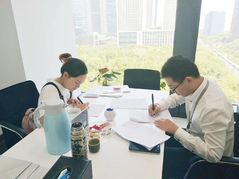 熱烈祝賀陳總簽約創(chuàng)綠家浙江省縣級(jí)市代理！