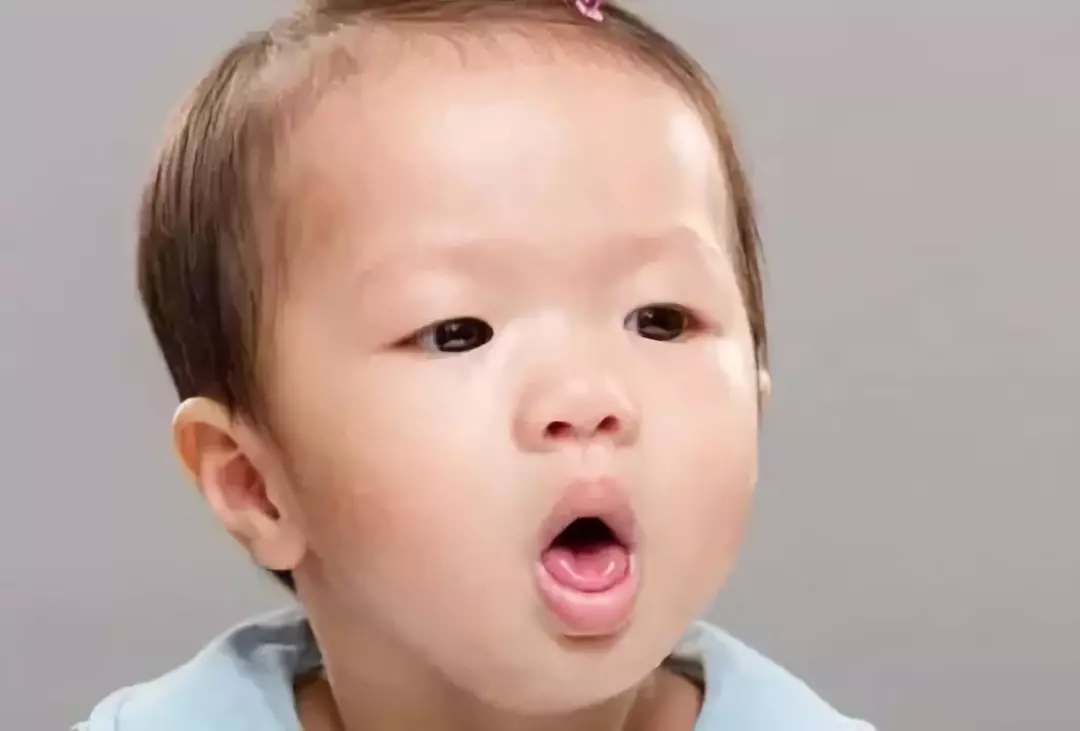 4歲男孩和媽媽辦“婚禮”，真相令人淚崩！