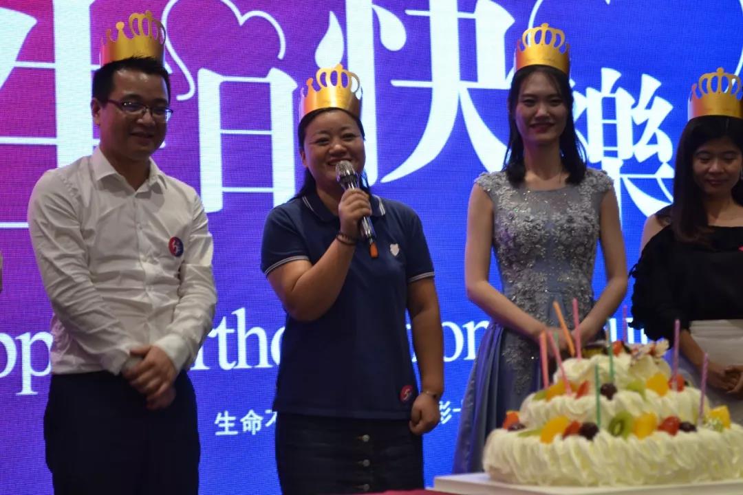 創(chuàng)綠家環(huán)保2018年中工作會議暨5周年慶典圓滿結(jié)束！