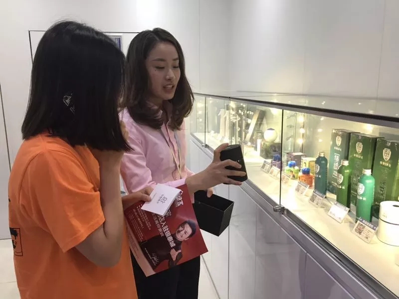 杭城首店！雙甲級(jí)除甲醛門(mén)店落戶(hù)銀泰城