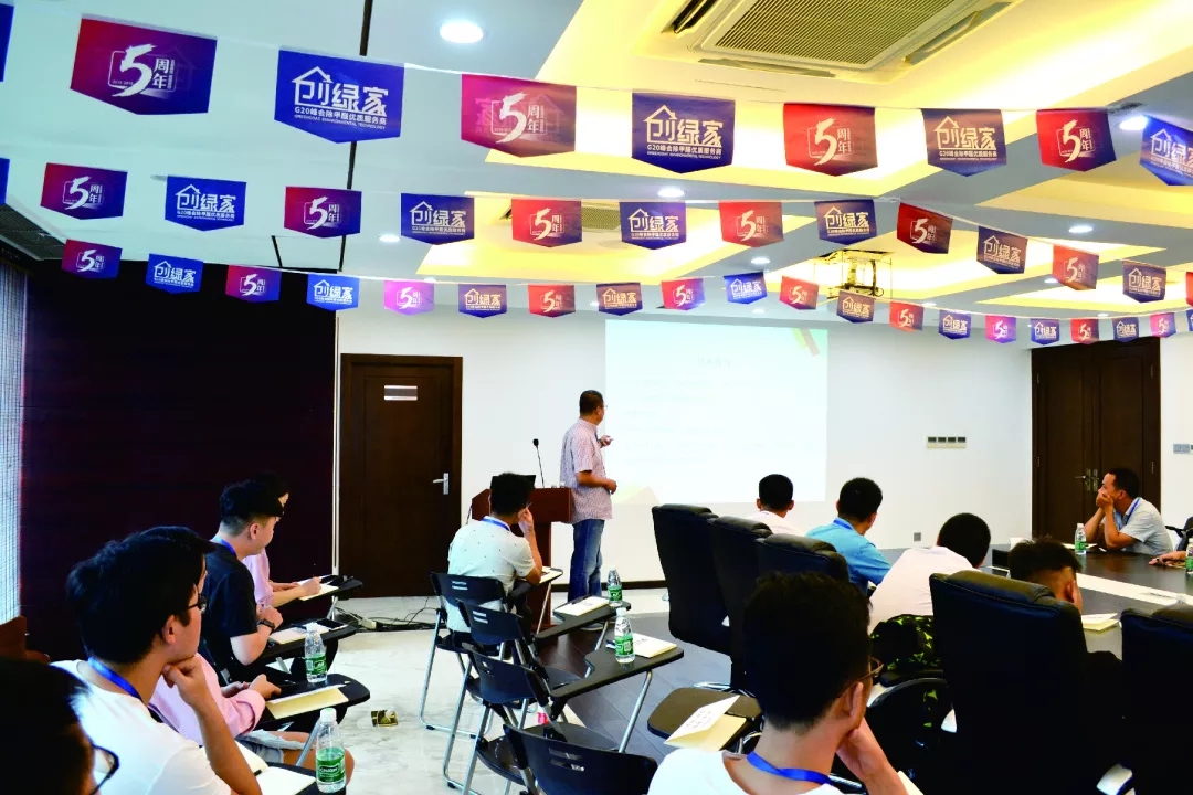 杭城首店！雙甲級(jí)除甲醛門(mén)店落戶(hù)銀泰城