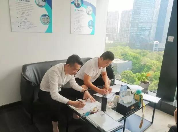 熱烈祝賀張總簽約創(chuàng)綠家山東省濟(jì)南市縣級(jí)代理！