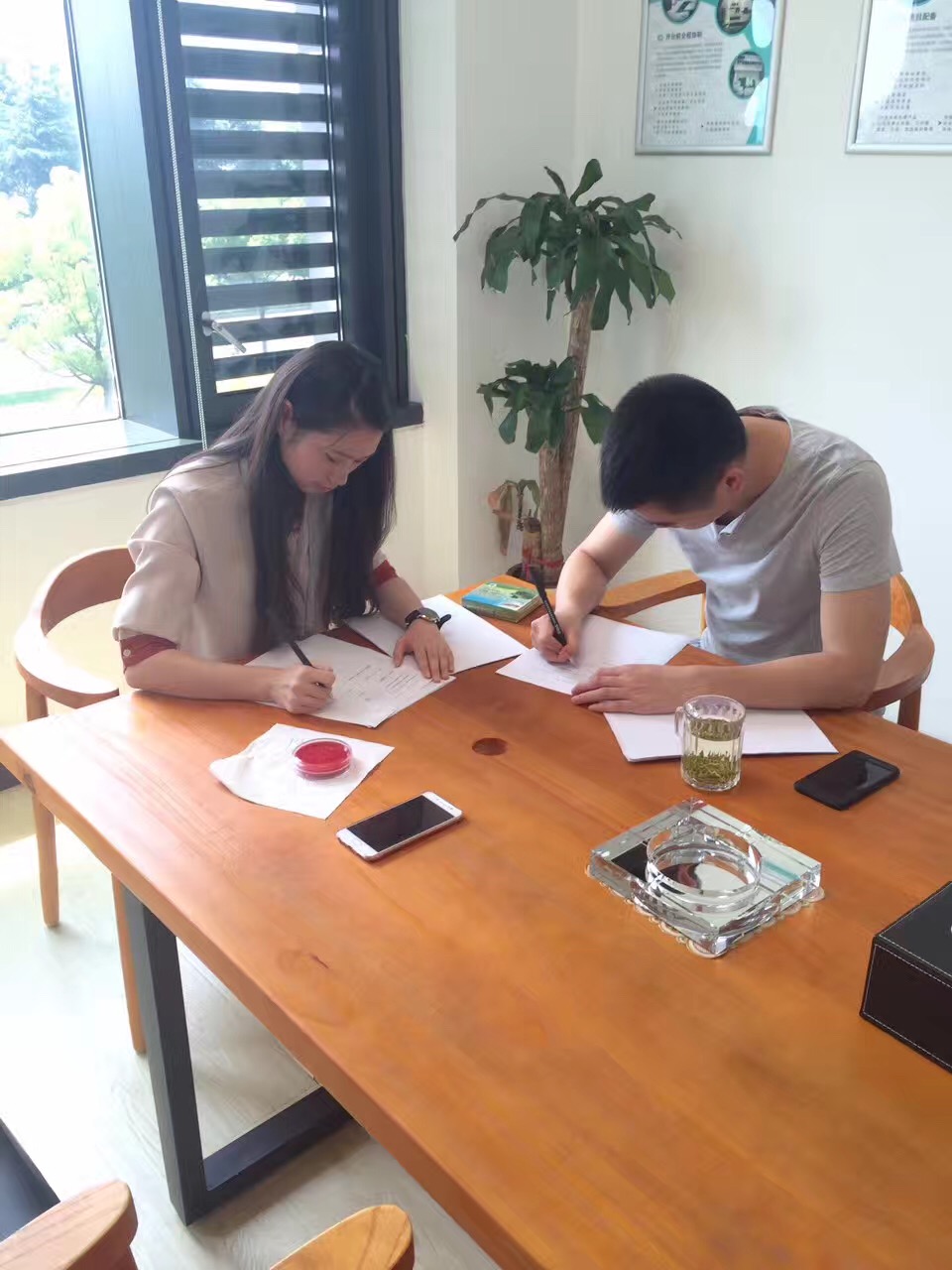 熱烈祝賀商丘曹總簽約創(chuàng)綠家！